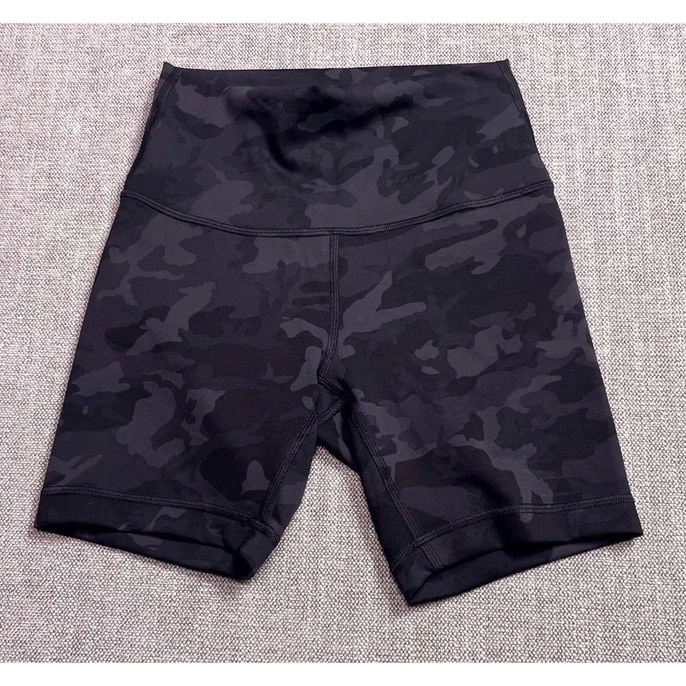 Lululemon Shorts Womens 4 Black Camouflage Nylon Stretch Workout High Waist